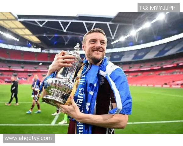 从草根到巅峰足球明星的奋斗与梦想启示录