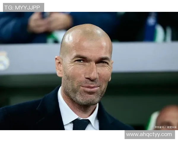 全球足球明星盘点2023年排名前十的传奇球员与他们的辉煌成就