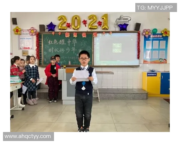 足球明星展现自信风采高清图片集锦让你领略他们的魅力与风范